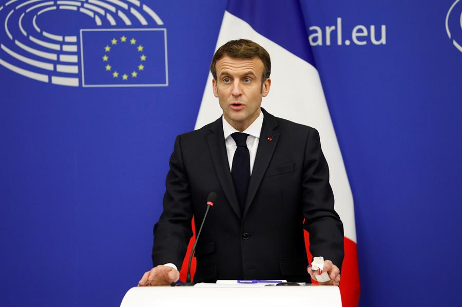 Macron exigió por teléfono a Putin que detenga la invasión en Ucrania