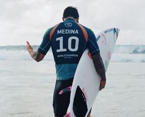 Campeón mundial de surf Gabriel Medina se tomará un tiempo para cuidar su salud mental