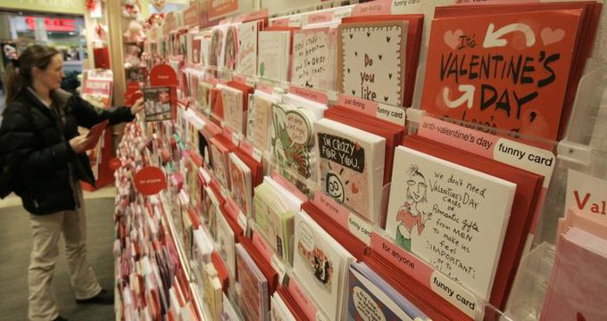 Los estadounidenses ya tienen entre sus favoritos los regalos que obsequiarán en San Valentín