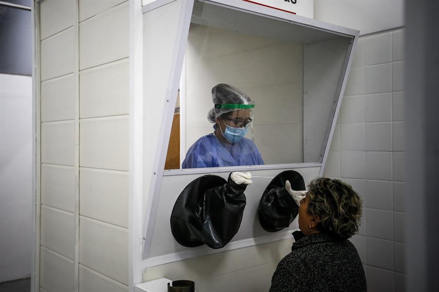 Argentina detecta primer caso de la variante ómicron sublinaje BA.2 de coronavirus
