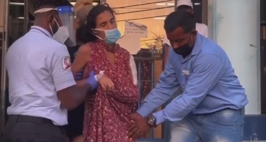 Trinidad, sin escrúpulos: La sacaron convaleciente del hospital para declarar el día del entierro de su bebé asesinado (VIDEO)