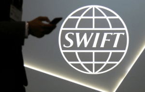 Qué es y cómo funciona Swift, sistema tecnológico que aislaría económicamente a Rusia