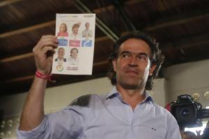 Federico Gutiérrez tras ejercer el voto: Lo que no le puede pasar a Colombia es lo que le pasó a Venezuela (VIDEO)