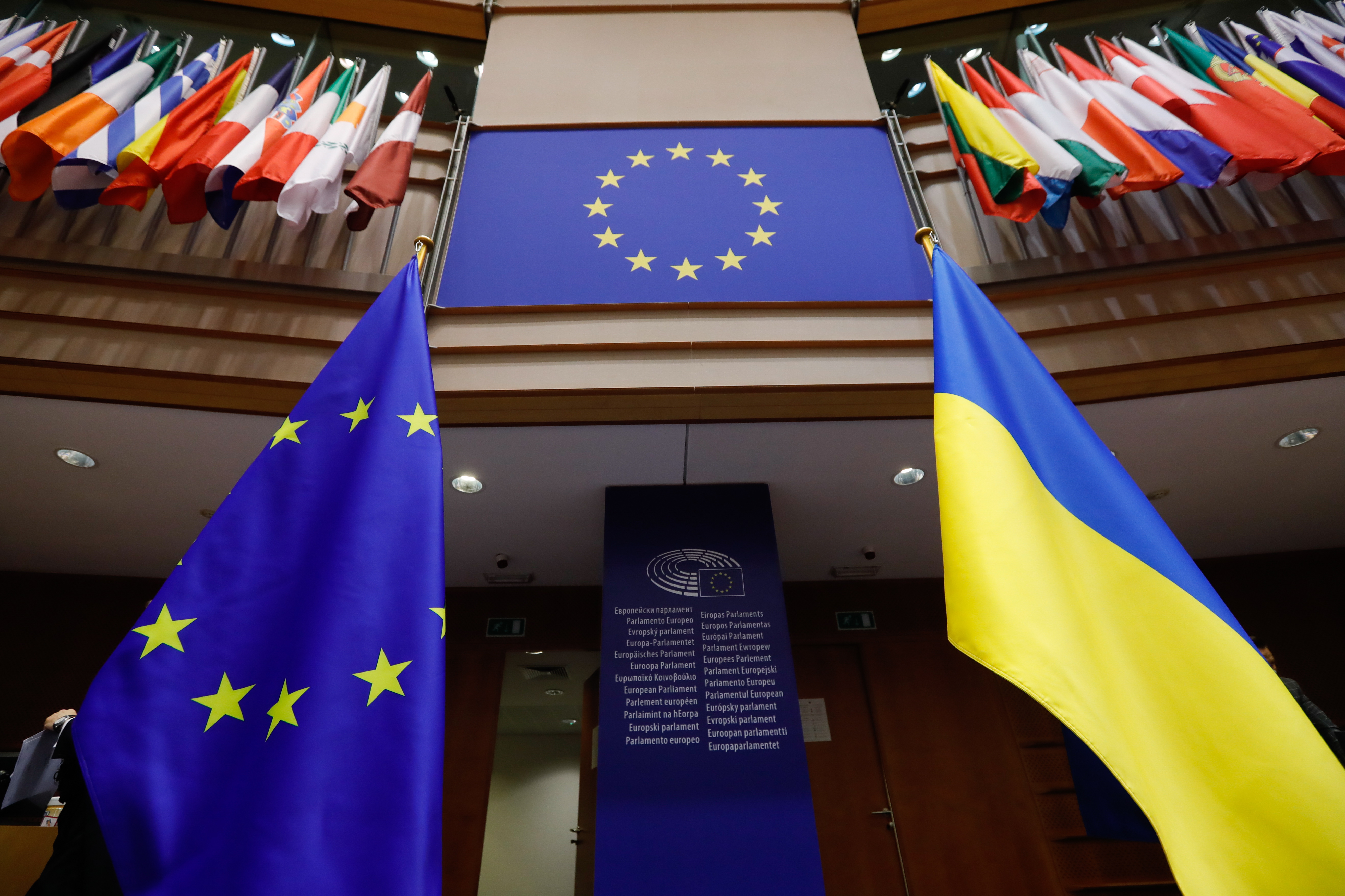 Países de la UE avanzan hacia acuerdo sobre candidatura de Ucrania a adhesión