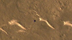 FOTO: Así se ven las huellas que ha dejado el róver chino Zhurong en casi un año de operación en Marte