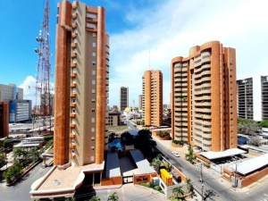 Inmuebles por el suelo y aranceles por las nubes: La odisea de vender una vivienda en Zulia