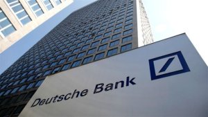 Deutsche Bank se sumó a otros bancos y cerró sus operaciones en Rusia