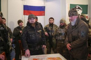 El sanguinario líder checheno Kadyrov pone día y hora a la caída de Mariupol