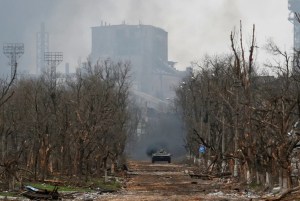Estado Mayor del ejército de Ucrania reporta nuevos ataques a la planta metalúrgica de Azovstal