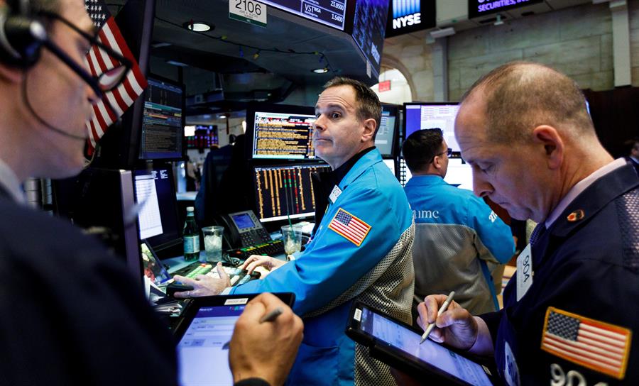 Wall Street abre positivo y el Dow Jones amanece casi invariable, sube un 0,02 %
