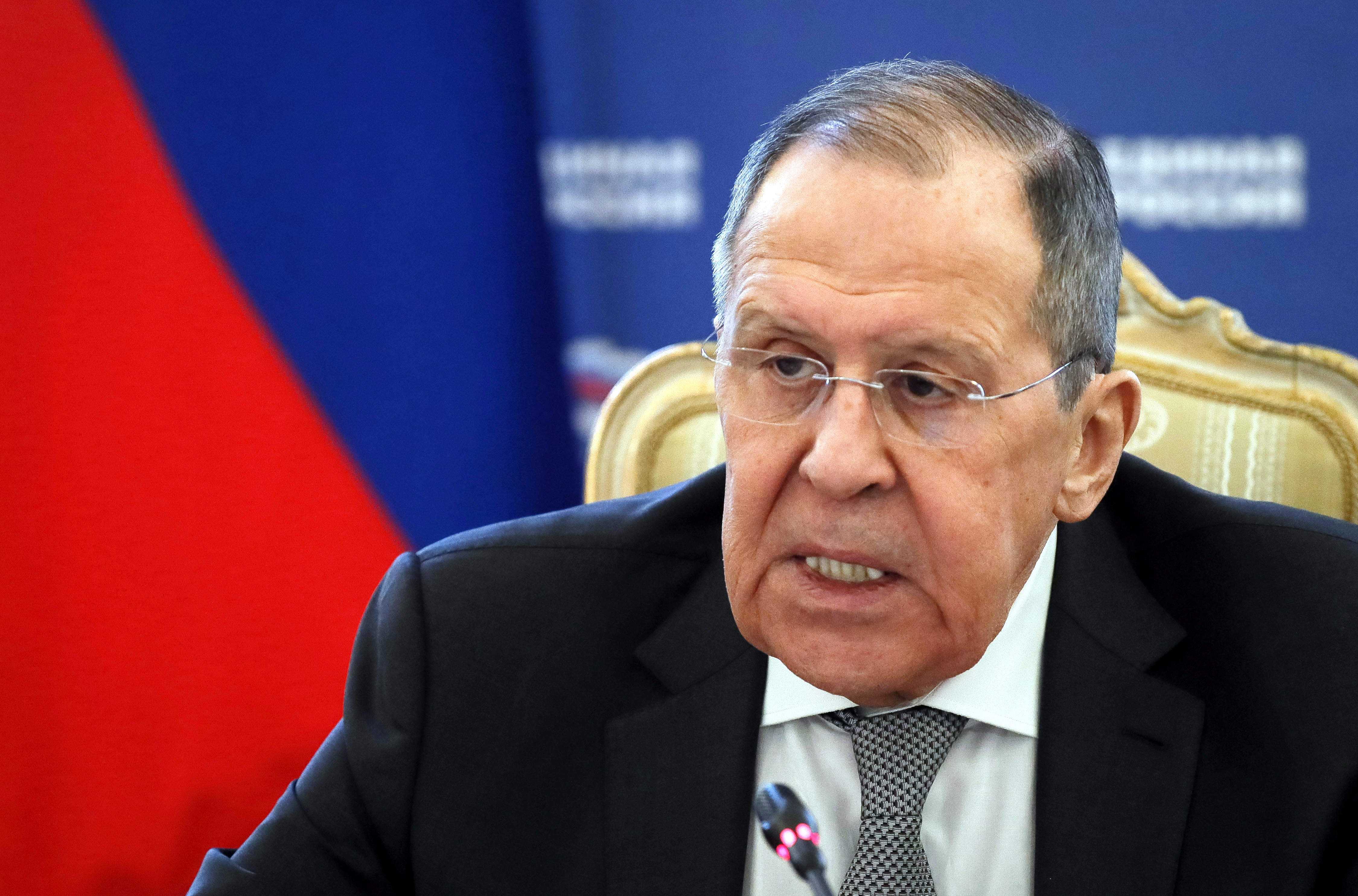 Lavrov mete cizaña y dice que Occidente considera a Ucrania “material desechable”
