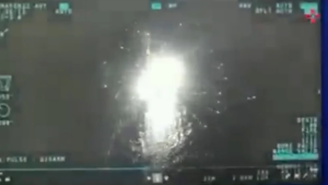 El impactante VIDEO que muestra cómo un dron ucraniano destruyó dos barcos rusos en el Mar Negro