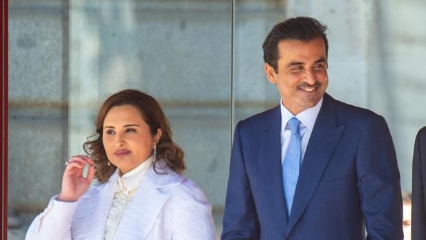 Ni una, ni dos: ¿Cuántas esposas tiene el emir de Qatar?