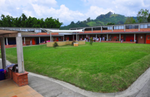 Acoso escolar en Colombia: Le perforaron el testículo a un niño tras intento de empalamiento