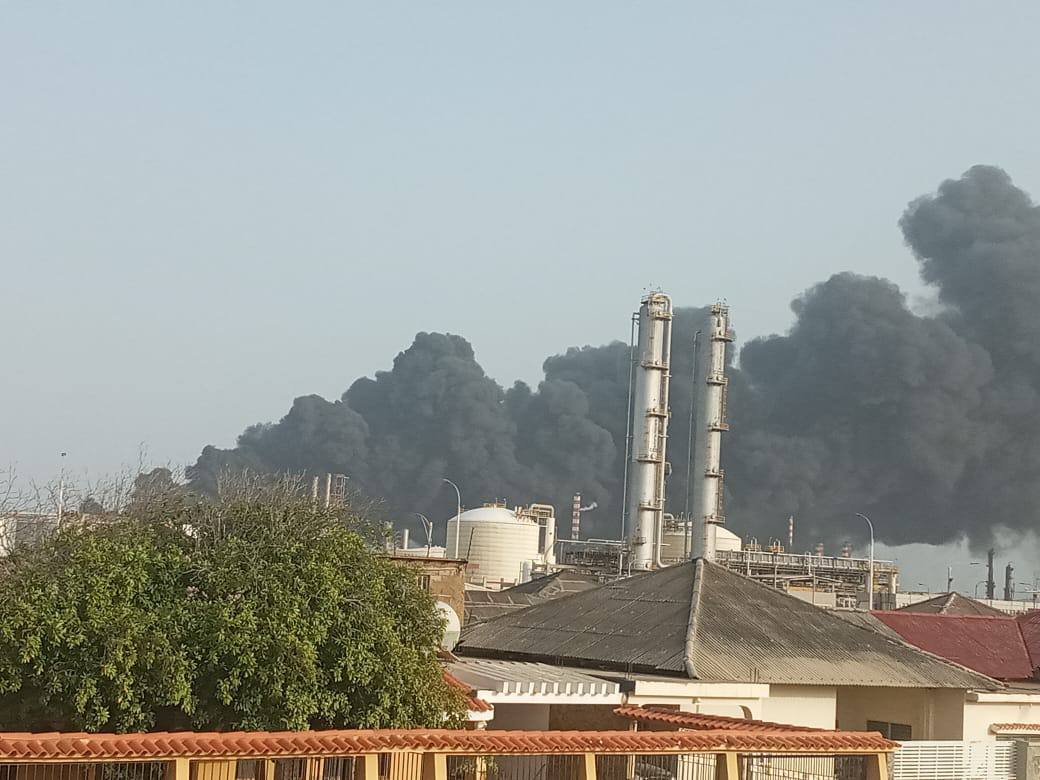 Incendio no afectó operaciones de la refinería de Cardón, según el chavismo