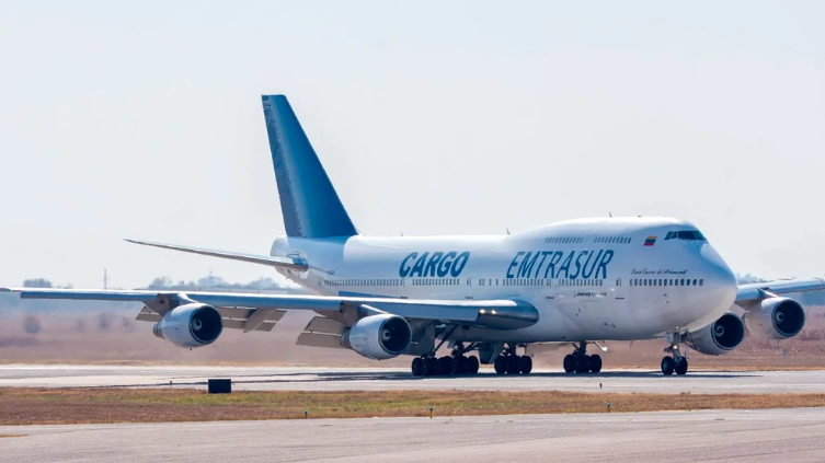 Aduana argentina autorizó al avión venezolano para retirarse del hangar en Ezeiza