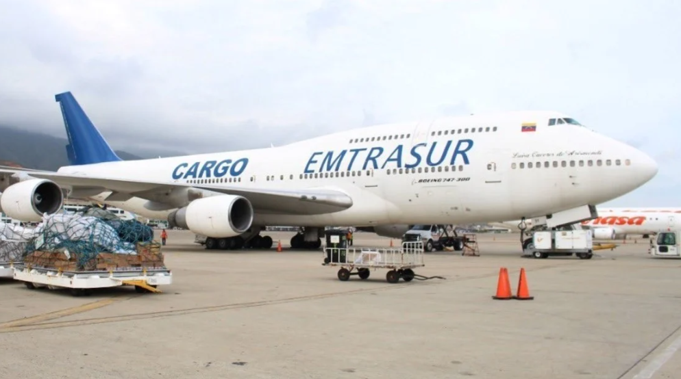 Prohíben la salida de Argentina a toda la tripulación del avión venezolano investigado