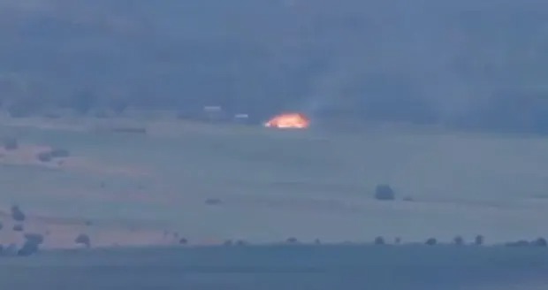 El infierno se cierne sobre los rusos: Captan en VIDEO como un misil ucraniano destruye un helicóptero