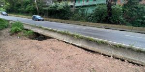 Tramo de la carretera Panamericana comenzó a hundirse tras trabajos de Hidrocapital