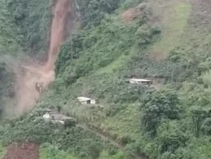 Fuertes lluvias dejaron incomunicados a pobladores del caserío El Tesoro en Táchira