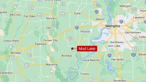 Juez de Arkansas fue encontrado muerto en el fondo de un lago tras desaparecer en viaje familiar