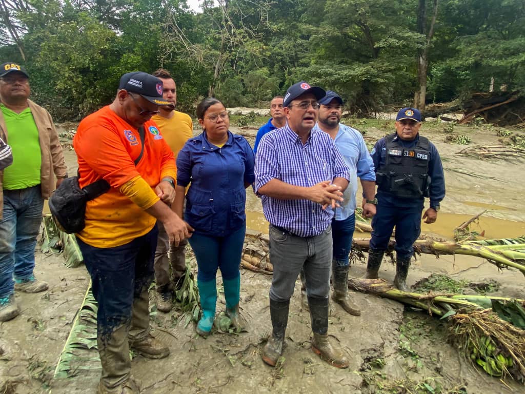 Gobernación de Barinas atiende con alimentos y medicinas a unos dos mil afectados por crecida del río Socopó