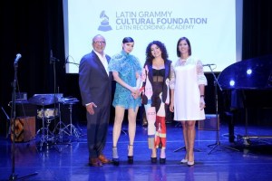 Grammy Latino otorgó prestigiosa beca a venezolana para continuar estudios en Berklee