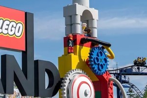 Terror en las alturas: Increíble choque en montaña rusa de Legoland dejó al menos 31 heridos