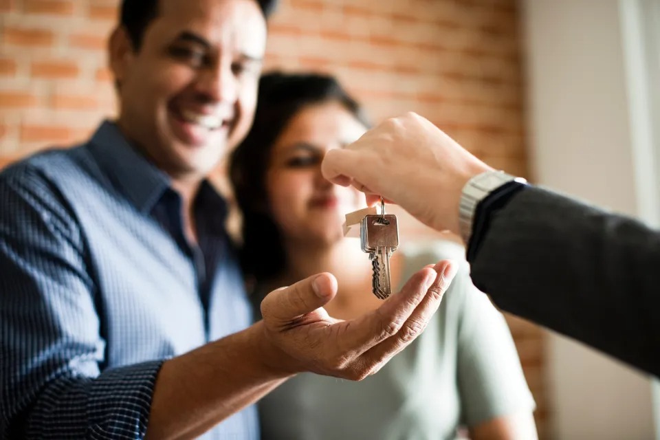 Comprar casa en EEUU: Cómo puedes ahorrarte hasta 20 mil dólares en la transacción