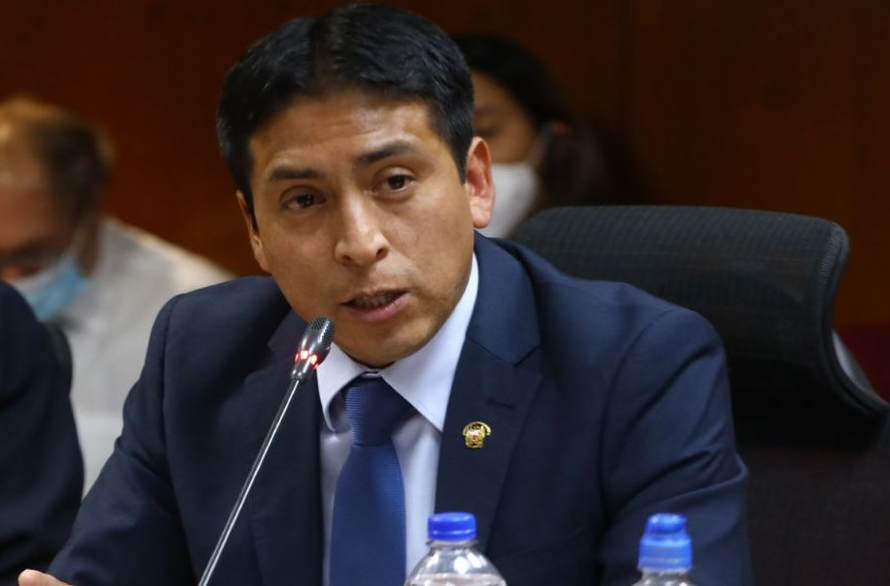 Congreso peruano suspendió a diputado acusado de violación sexual