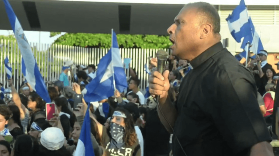El régimen de Ortega detuvo a otro sacerdote nicaragüense, el noveno este año