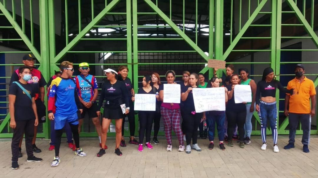 Por “órdenes de Fundela” sacan a atletas de gimnasio cubierto en Carora