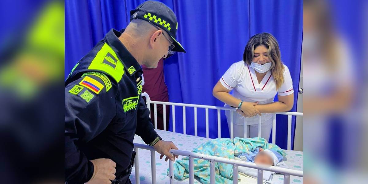 Venezolana que abandonó a su bebé recién nacido en un parque de Colombia volvió por él