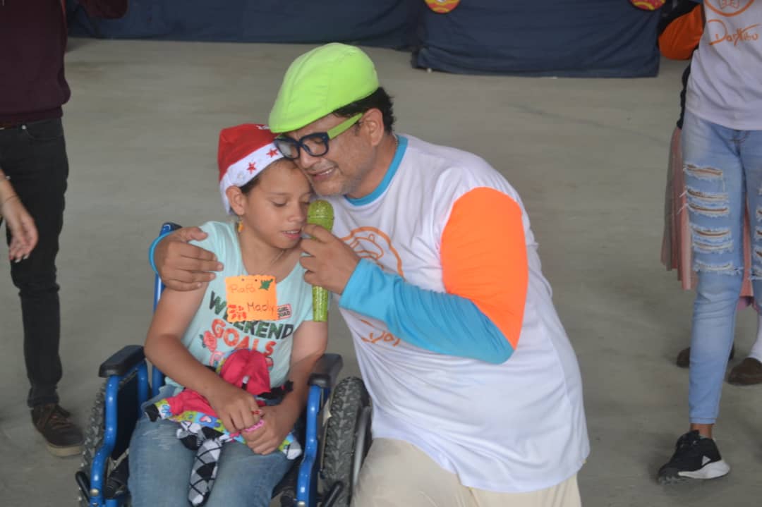 ONG de venezolanos llevaron la Navidad a niños en Los Valles del Tuy desde EEUU