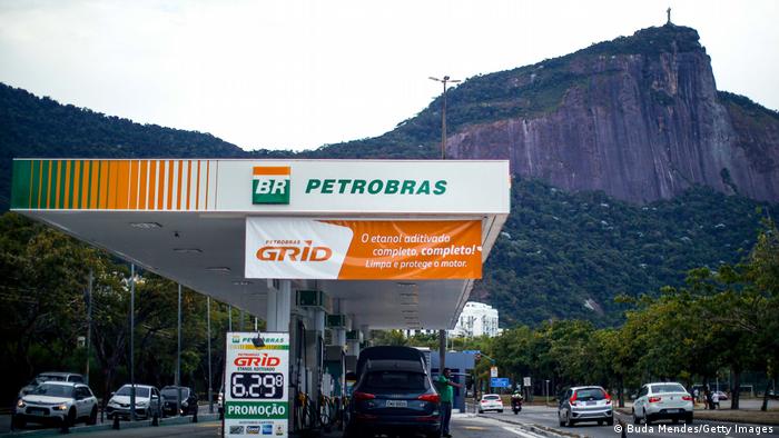 Acciones de Petrobras se desploman en el primer día de gobierno de Lula en Brasil