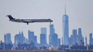 Dos aviones estuvieron a punto de chocar en la pista cuando despegaban de Nueva York