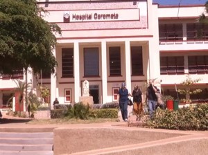 Trabajadores del Hospital Coromoto en Zulia son amedrentados por su directora (VIDEOS)