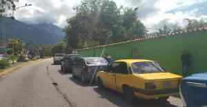 Avenidas de Mérida, convertidas en estacionamientos a la espera de surtir combustible