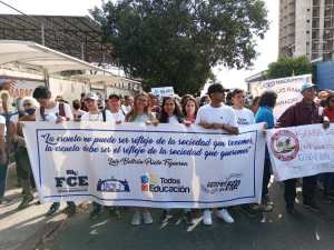 Trabajadores públicos de Aragua marchan este #23Ene con las ollas vacías