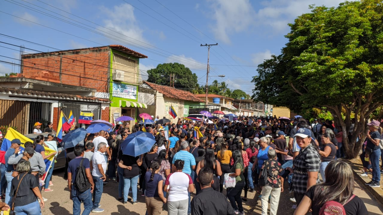 “No me rindo hasta tener un sueldo digno”, gremio docente alzó la voz en Zaraza, Guárico (Imágenes)