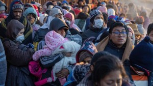 Venezolanos ilegales en proceso de asilo y sin pasaportes: Cómo salir de EEUU