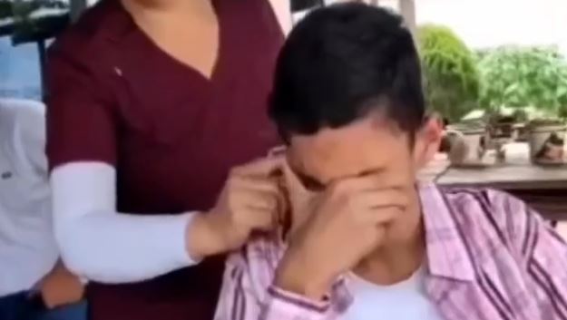 La emotiva reacción de un joven tachirense con sordera al poder escuchar por primera vez (VIDEO)