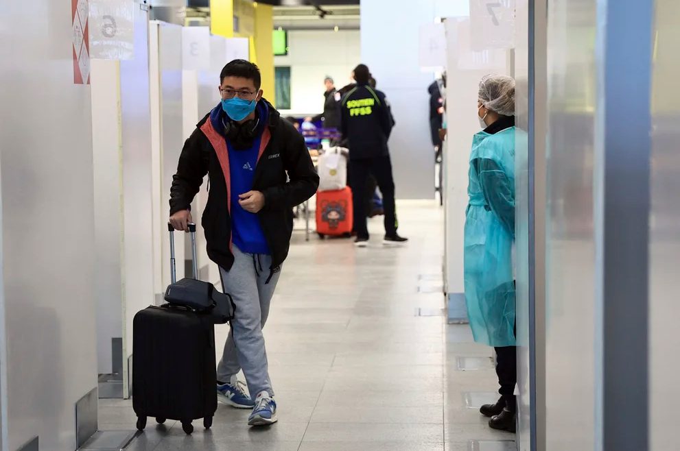 Mayoría de países europeos exigirán test negativo de Covid-19 a viajeros procedentes de China