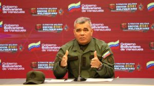 Padrino López se burla de la Constitución y afirma que la Fanb es de “ideología chavista”