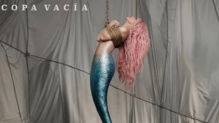 Shakira, una sirena en la portada de su nueva canción “Copa vacía”