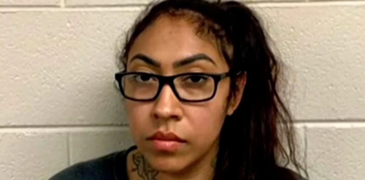 Mujer no irá a prisión luego de admitir que abusó y tuvo un hijo con joven de 13 años en Colorado
