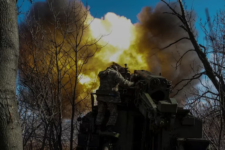 Fuerzas ucranianas destruyen número récord de artillería rusa en solo 24 horas