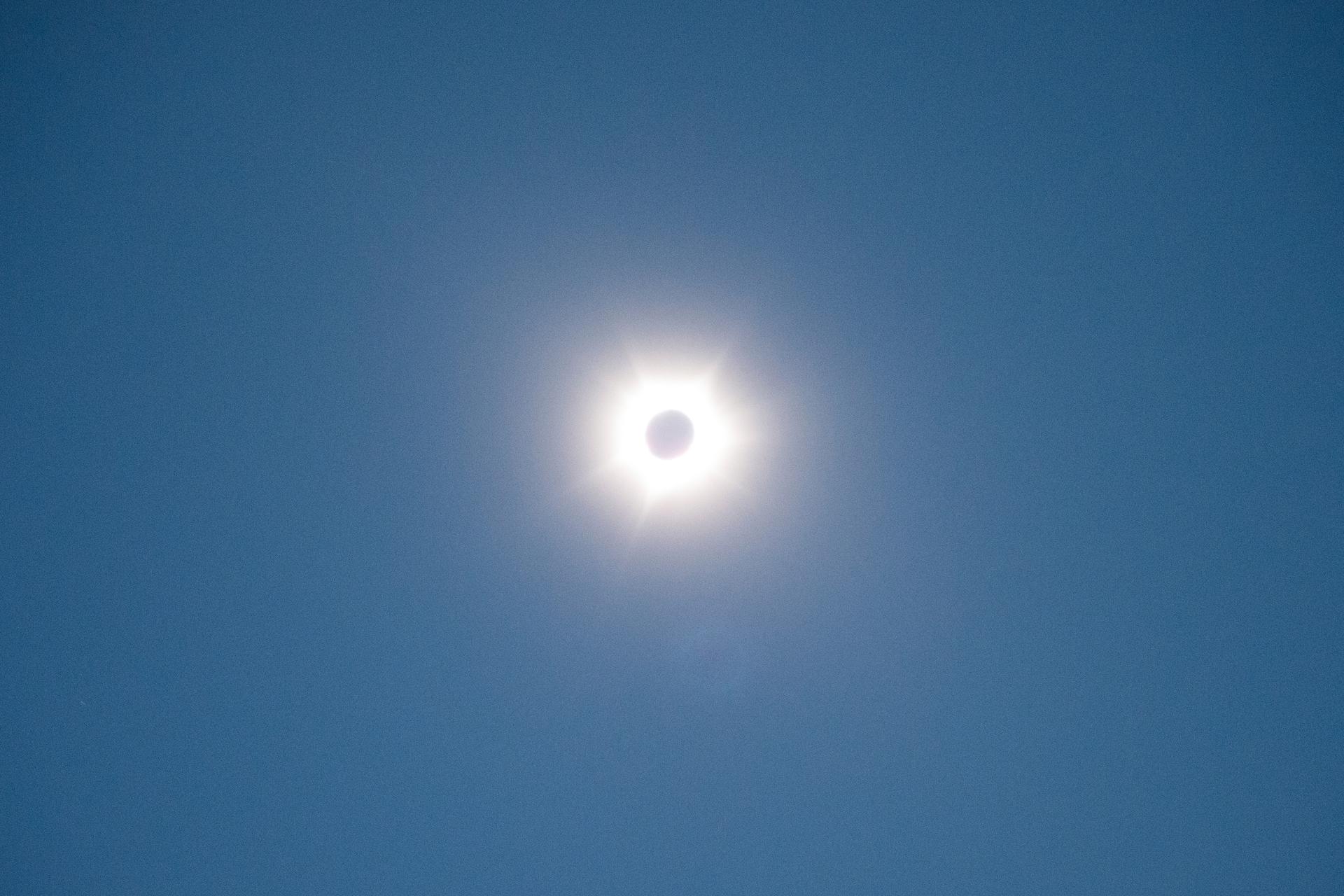Eclipse total solar 2024: ¿Cómo sacarle fotos con tu celular? Las recomendaciones de la Nasa