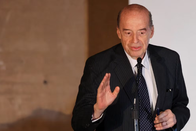 Álvaro Leyva sigue como Ministro de Relaciones Exteriores tras anuncio de Petro