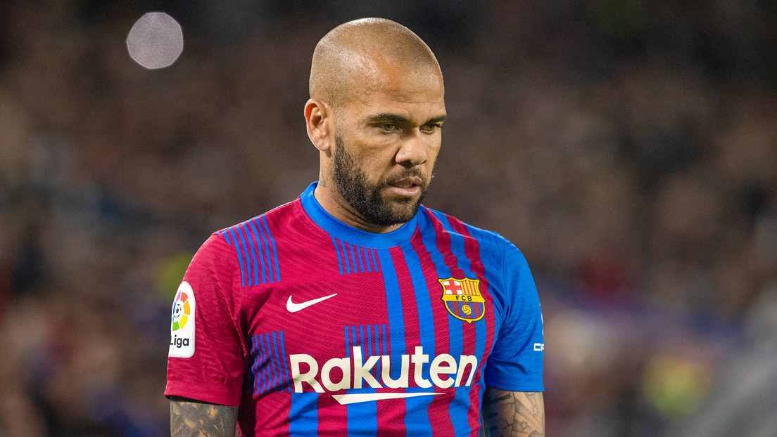 Dani Alves insiste en la libertad provisional alegando el traslado de sus hijos y niega el riesgo de fuga